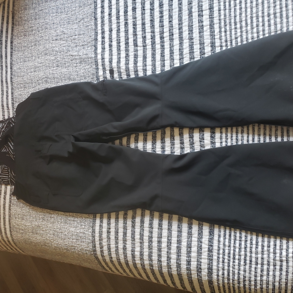 Barely Worn Women's Black Ski Bib Snowpants